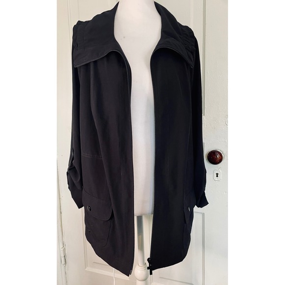 Laura Ashley Jackets & Blazers - Laura Ashley Plus 2X Black Lightweight‎ Jacket Zipper Pockets Roll Tab Sleeve